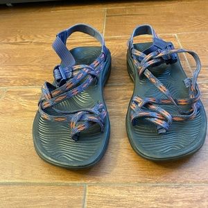 Women’s Chacos Z/ Volv X2